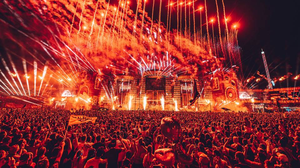 MTV präsentiert PAROOKAVILLE 2023 mit Steve Aoki, Felix Jaehn, Afrojack