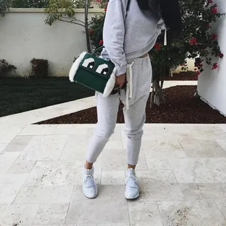 Uberall ausverkauft Diese Adidas Image 12 from Kylie Jenner macht uns auf Instagram auf ihre Sneaker Sammlung neidisch MTV Germany