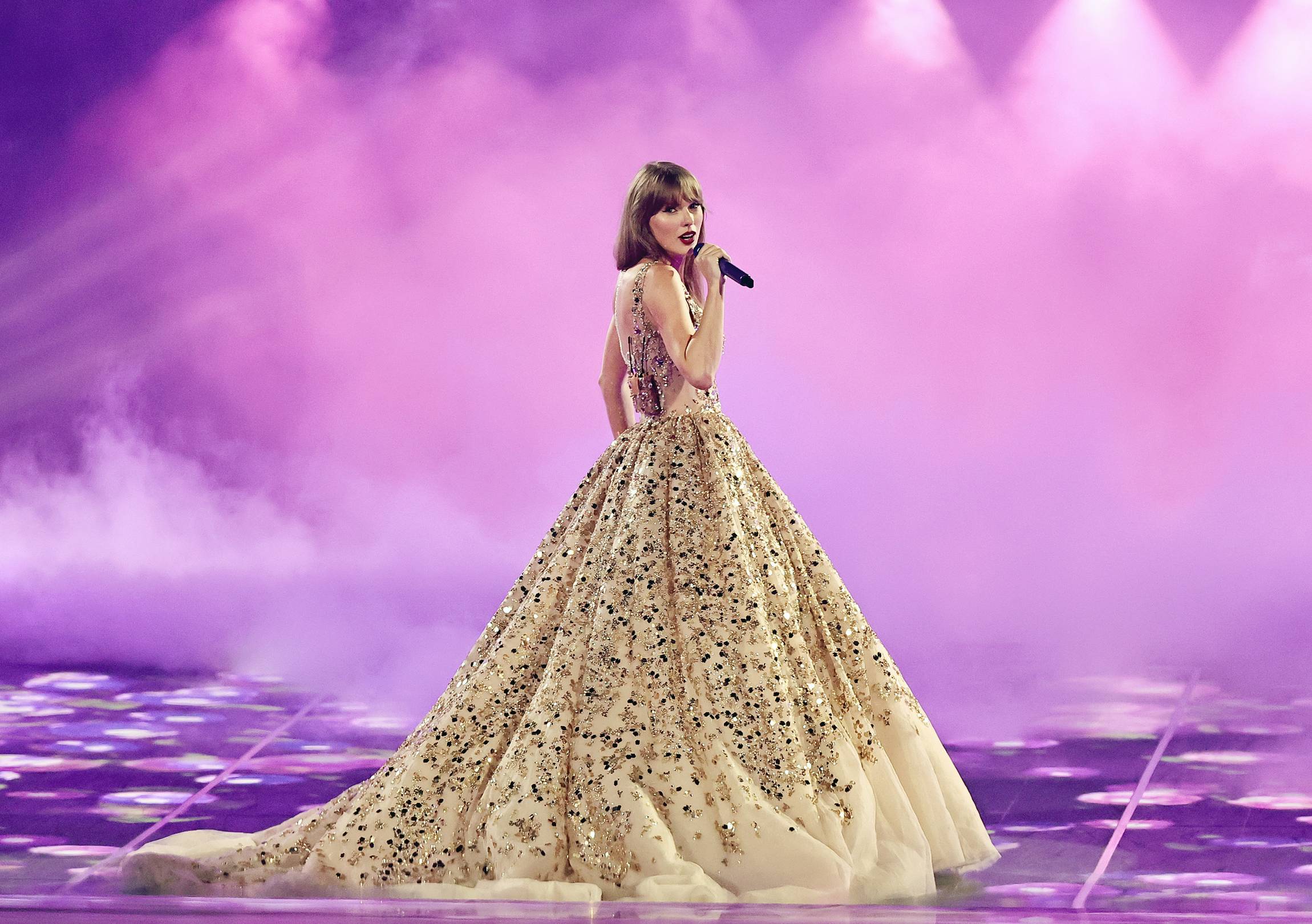 Taylor Swift, Speak Now (Taylor's Version), The Eras Tour News MTV