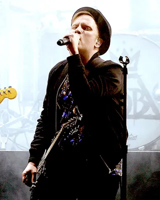 /crop-images/2015/04/12/patrick-stump-fall-out-boy-getty-469521560.jpg