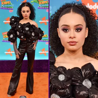 Nick | KCA23 | Gabrielle Nevaeh Green Orange Carpet | 1080x1080