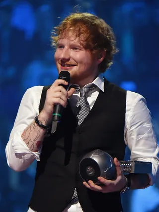 mgid:file:gsp:scenic:/international/mtvema/2015/images/galleries/EdSheeran-494260414-3x4.jpg