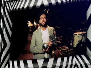 mgid:file:gsp:scenic:/international/mtvema/2015/images/galleries/MarcoMengoni-494240892-4x3.jpg