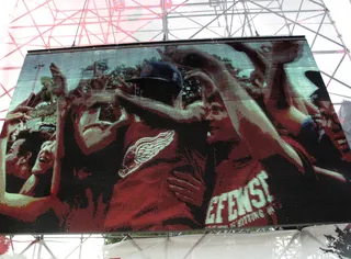 A Twitpic for The People - Big Sean asks his fans to pose with him in a few pictures to post up after the show on Twitter. (Photo: Melissa Jean Miller/BET)