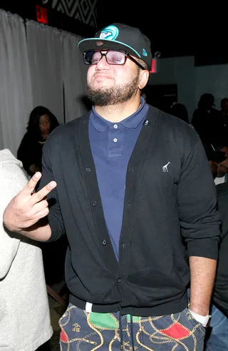 All Peace - Buttah Man throws up the deuces before the evening winds to a close.(Photo: Bennett Raglin/BET/Getty Images for BET)