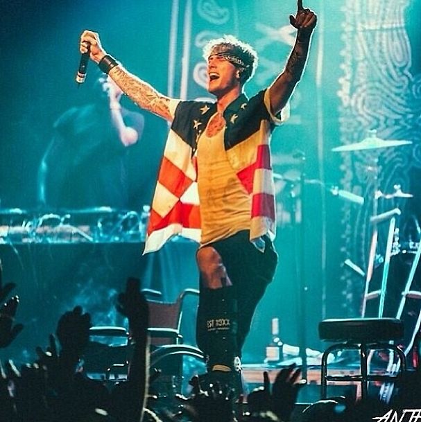 MGK - Machine Gun - Image 10 from 17 Rappers Being Patriotic on ...
