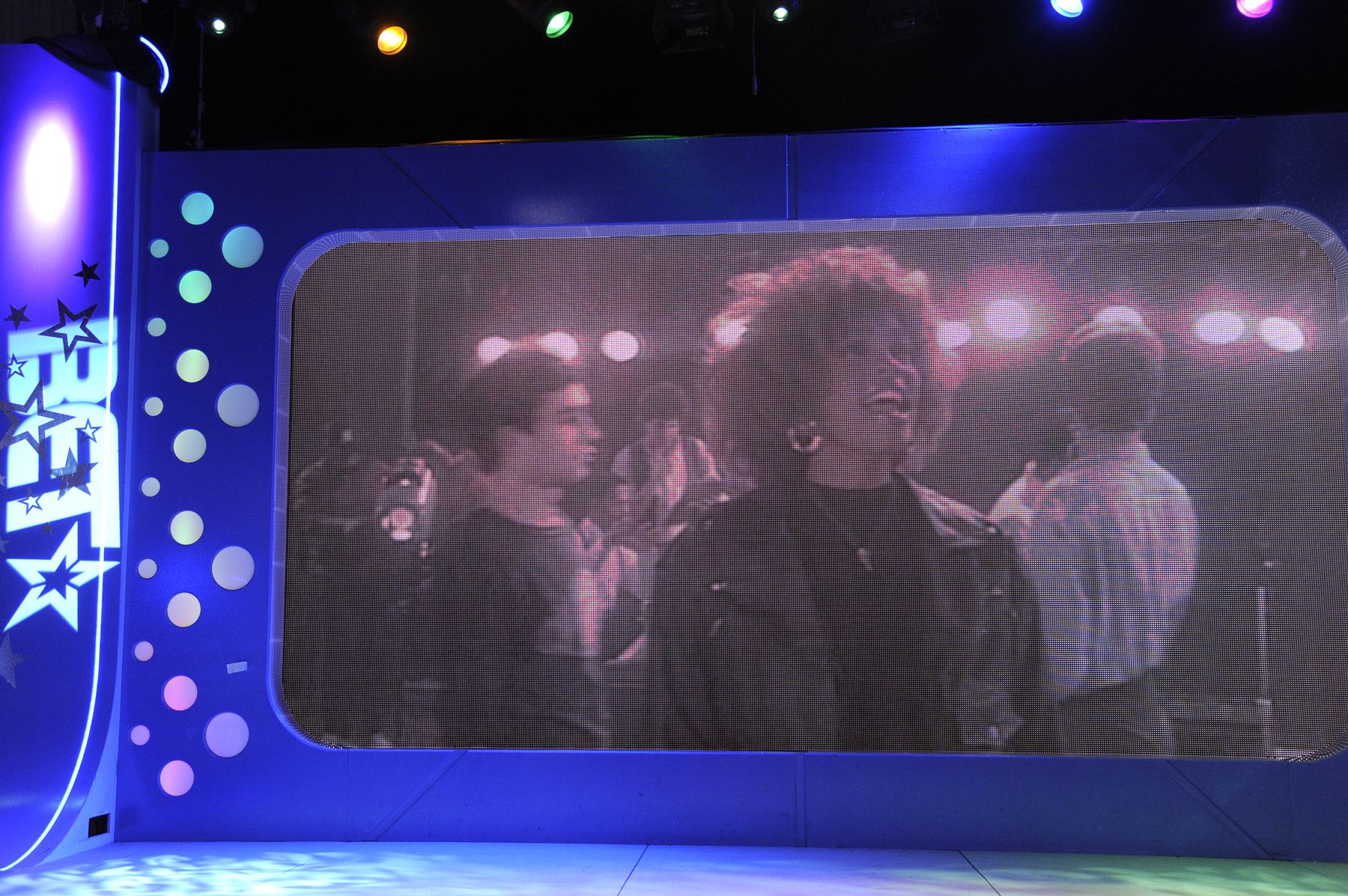 Showing Love - BET - Image 21 from 106 & Park Remembers Whitney Houston ...