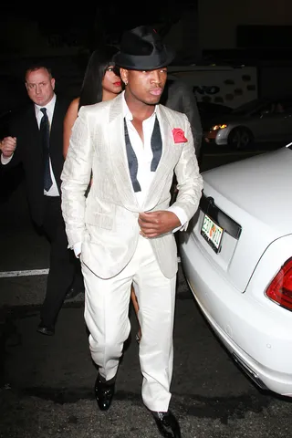 Champagne Wishes - Ne-Yo arrives looking dapper in a suit and no tie at his own pre-Grammy party at the Supper Club in Hollywood. (Photo: Greg Tidwell/ PacificCoastNews.com)