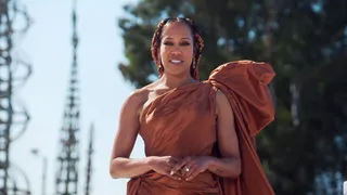 Regina King - Regina looked every bit of amazing with her brown box braids to match her beautiful brown dress. (Photo: Courtesy of the NAACP/ GETTY Images)