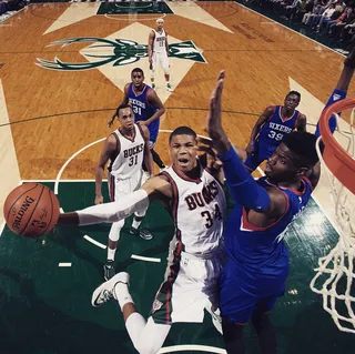 Bearing Arms - Let's just go ahead and dub Giannis Antetokounmpo &quot;The Arms of God.&quot; Crazy wingspan on this superstar in the making.&nbsp;(Photo: Milwaukee Bucks via Instagram)