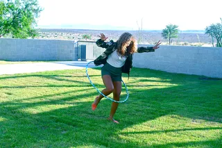 Do the Hula - She's not afraid to show off her silly and playful side.&nbsp; (Photo: Courtesy of Iambeyonce Tumblr)