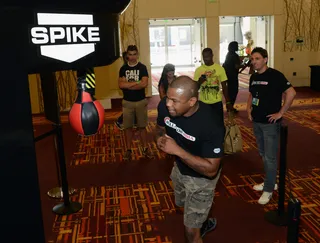 Knuckle Up - Emanuel Newton shows his skill throwing blows and quickness on the speedy bag.&nbsp;(Photo: Araya Diaz/Getty Images for BET)