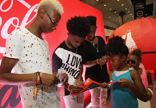 Can I Get Your Autograph? - Unlocking the Truth signs posters for fans. Gotta love artists who #StayHumble.&nbsp;(Photo: Tommaso Boddi/BET/Getty Images for BET)