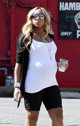 Pop - Pregnant Tamar Braxton and husband Vince Herbert (not pictured) were spotted doing a little shopping at Bel Bambini while filming for their reality show. (Photo: Clint Brewer / Splash News)