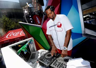 Keep It Live! - The DJ gets the Livest Audience ready for the time of their lives.  (Photo: John Ricard/Getty Images for BET)