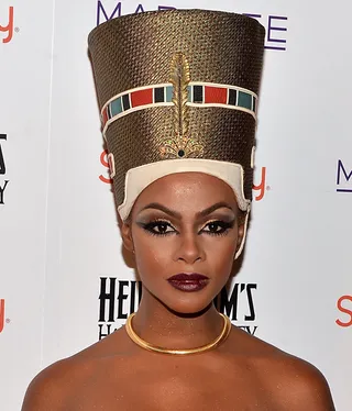 Tika Sumpter - Nefertiti's smiling down applauding Tika's impeccable interpretation of her. The actress' dramatic eyes and deep boudoir lips turned heads at Heidi Klum's star-studded Halloween bash.  (Photo: Andrew H. Walker/Getty Images for Shutterfly)