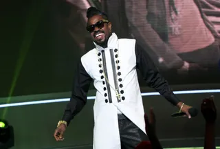 The Girls Dem Sugar - Beenie Man makes the crowd go wild on 106. (Photo: Bennett Raglin/BET/Getty Images for BET)