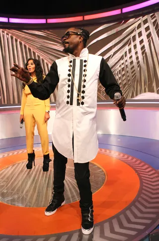 Ba Ta Ta - Beenie Man dance on 106. (Photo: Bennett Raglin/BET/Getty Images for BET)