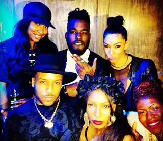 Melanie Fiona @mymflife - "New School. Old Souls."&nbsp;Melanie Fiona&nbsp;kicks it with a gang of her fellow newbie artists.(Photo: Instagram via Melanie Fiona)