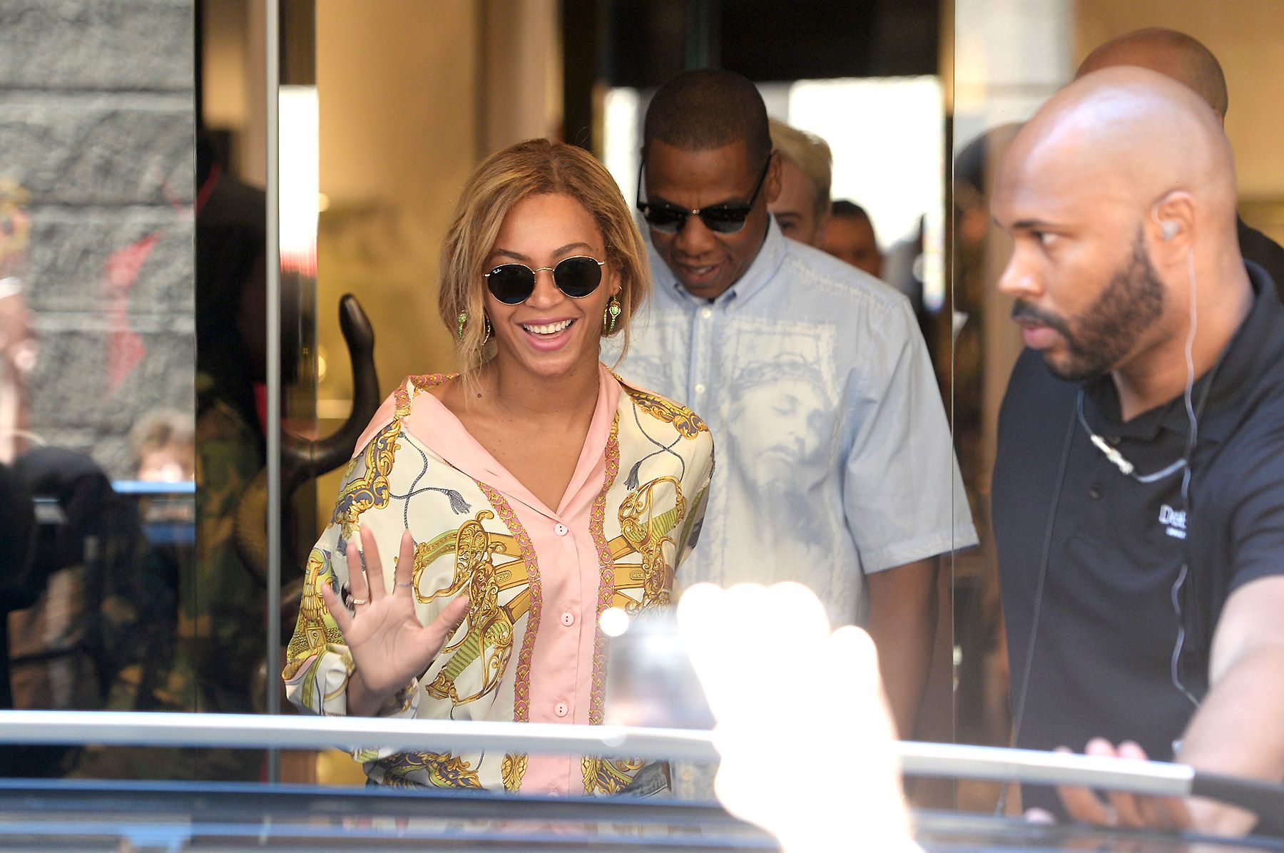 Royalty - Beyoncé and - Image 37 from Out and About: Khloé Kardashian ...