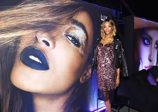 667360071ZD174_Maybelline_N