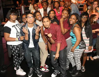 Wonder Broz - Gennis and Tool of Wonder Broz take a flick with their fans while at 106. (Photo: Bennett Raglin/BET/Getty Images for BET)