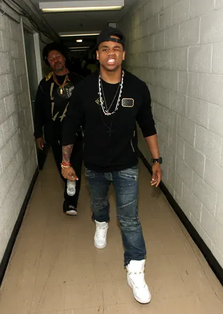 Argghh - Mack Wilds flexin' backstage 106.&nbsp;(Photo:&nbsp; Bennett Raglin/BET/Getty Images)