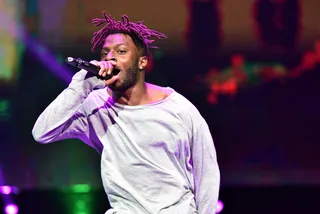 TENNESSEE SPITTER - Isaiah Rashad reached stadium status at the STAPLES Center.&nbsp;(Photo: Earl Gibson/BET/Getty Images for BET)