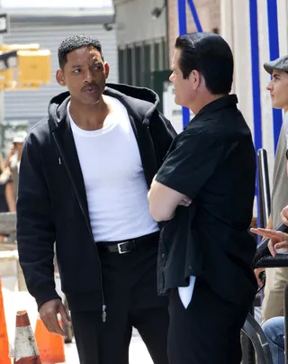 Working Hard for the Money - Superstar actor Will Smith gets busy on the streets of NYC as he films scenes for the upcoming Men in Black III.(Photo: A. Miller/WENN.com)