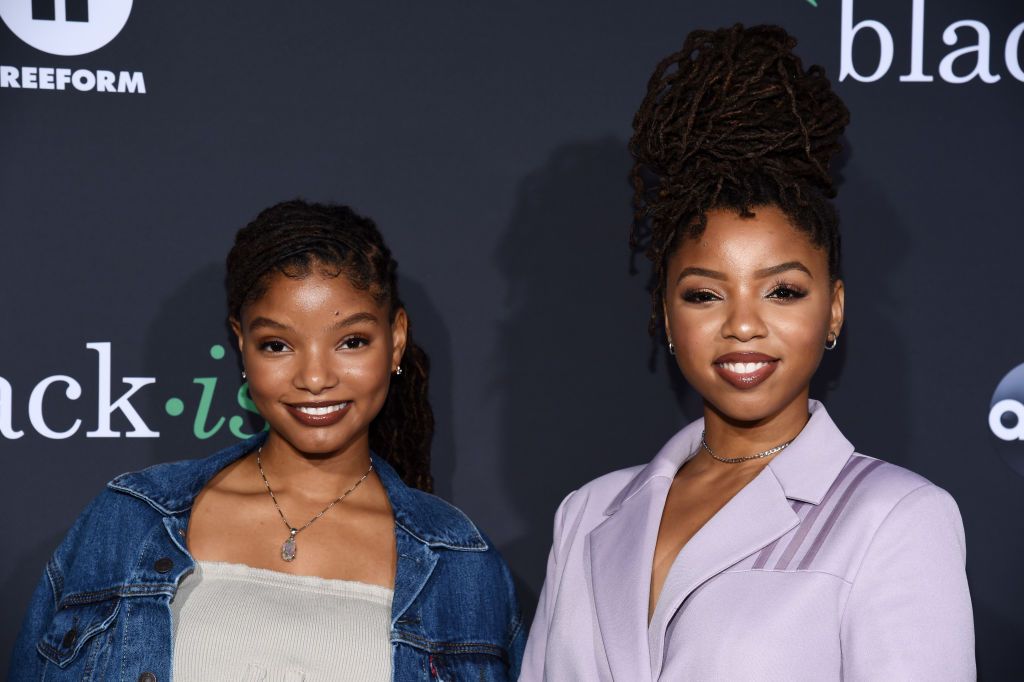 LOS ANGELES, CALIFORNIA - SEPTEMBER 17: Halle Bailey (L) and Chloe Bailey arrive at the POPSUGAR X ABC "Embrace Your Ish" event at Goya Studios on September 17, 2019 in Los Angeles, California. (Photo by Amanda Edwards/FilmMagic)