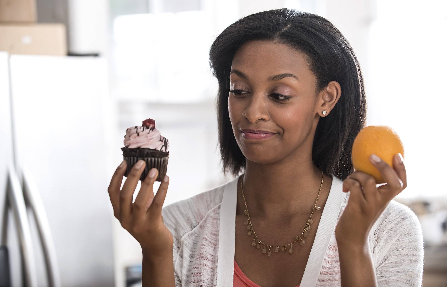 woman eating healthy