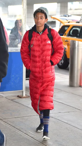 Going Back to Cali - Willow Smith&nbsp;is dressed for a blizzard in the tepid NYC weather as she prepares to board a flight back to sunny Southern California.(Photo: Ron Asadorian / Splash News)