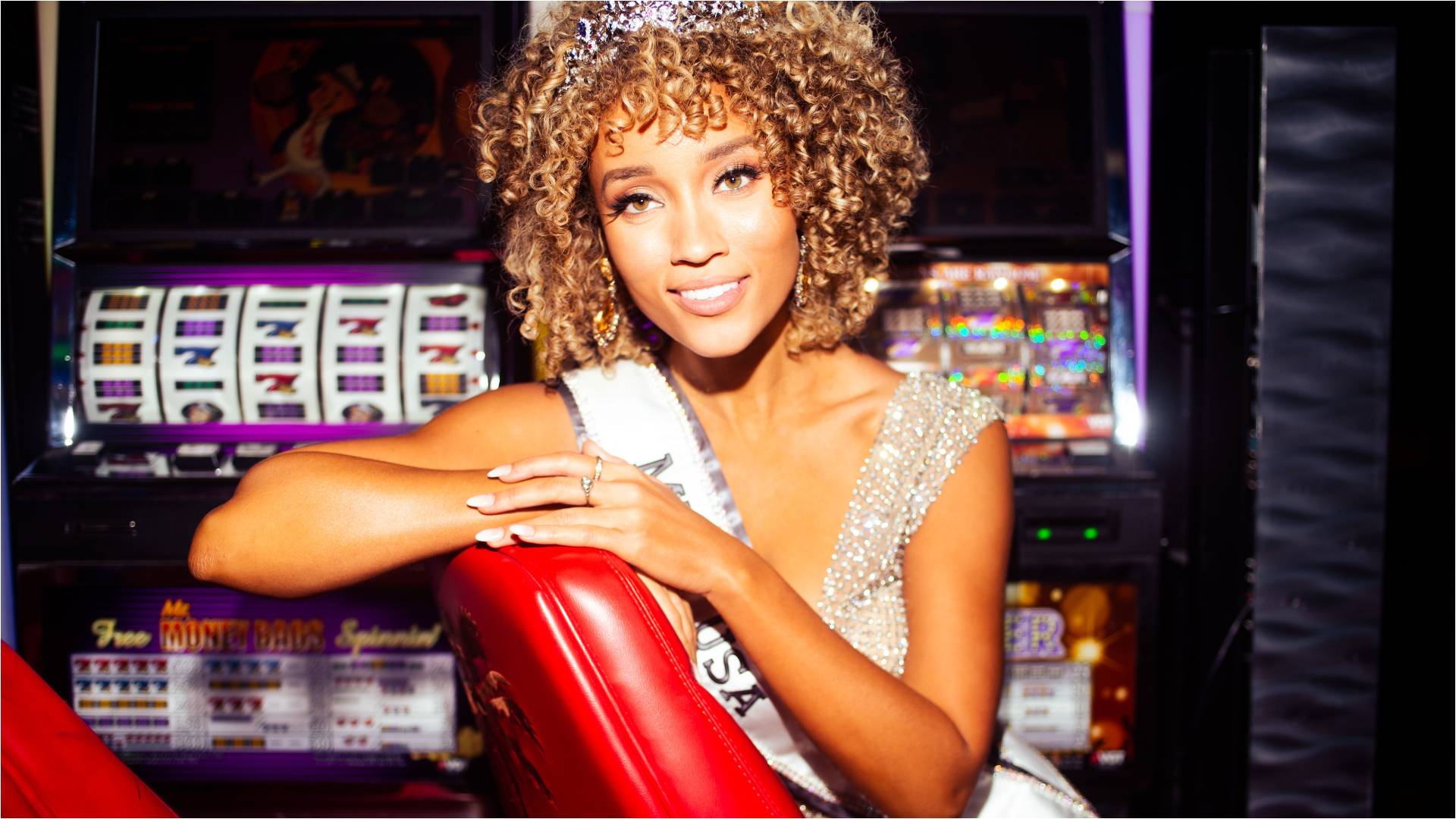 Meet Miss USA Elle Smith, The Kentucky News Reporter That Rocked Her Natural Curls And Took Home The Crown!
