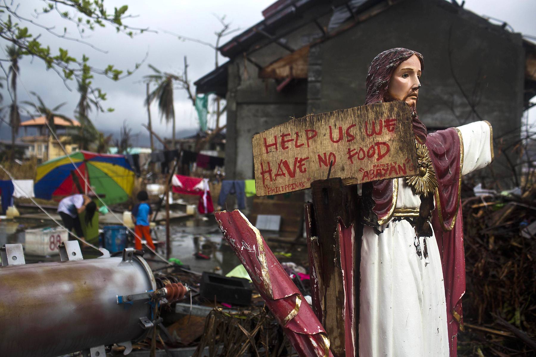 Number of dead continues to rise in the Philippines 