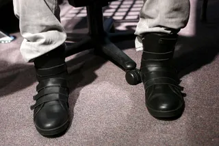 I Love My Kicks\r - Tyrese Gibson showing us his new kicks backstage at BET's 106 and Park. (Photo: John Ricard/BET)