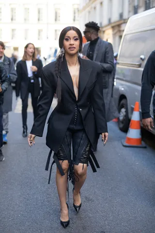 775212320MS023_Street_Style