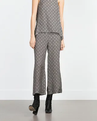 ZARA Cropped Trousers&nbsp;($20) - Pair these with booties when it's cool and platform sandals in the warmer months. They're pants worth spending money on!&nbsp;  (Photo: ZARA)