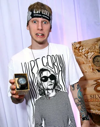 MGK in the Gift Suite - Bad Boy MC MGK gets "Laced Up."