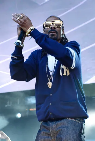 West Coastin' - The night was full circle with West Coast legend&nbsp;Snoop coming through to show NYC how he keeps it Cali cool.  (Photo: Johnny Nunez/WireImage)