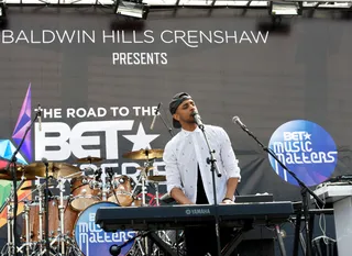 Piano Man - It wouldn't be a&nbsp;Mateo&nbsp;experience without him getting on the keys.(Photo: Earl Gibson/BET/Getty Images for BET)