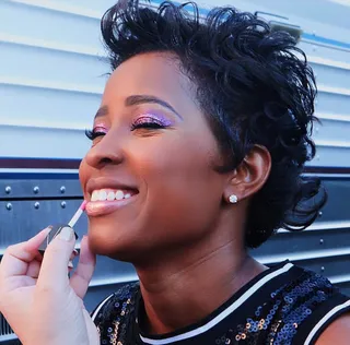 091015-breal-style-beauty-beat-faces-dej-loaf.jpg