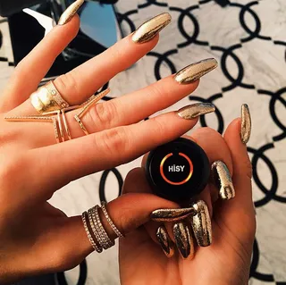 Kylie Jenner - How many carats of gold are painted on the reality starlet’s tips? The world may never know.  (Photo: Kylie Jenner via Instagram)