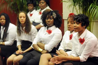 Staying Engaged - The Dunbar students participate in the Empowerment Session during the summit.  (Photo: Astrid Riecken/PictureGroup)