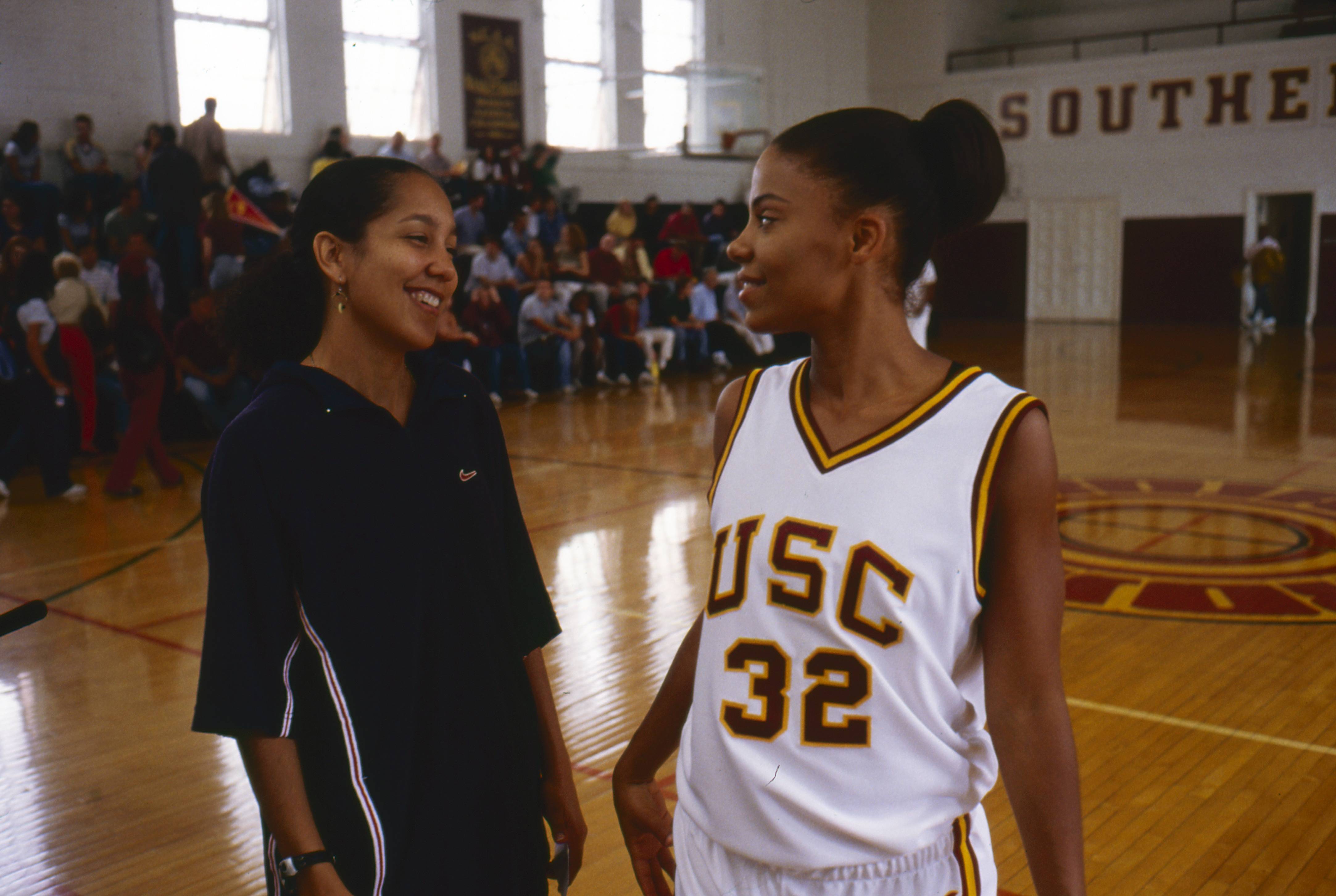 Gina Prince-Bythewood with Sanaa Lathan on set of 'Love and Basketball.'