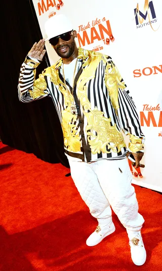 It's Kellz - R. Kelly attends the Atlanta red carpet screening of Think Like a Man Too at Regal Atlantic Station 24 in Atlanta. (Photo: Rick Diamond/Getty Images for Sony Pictures Entertainment)