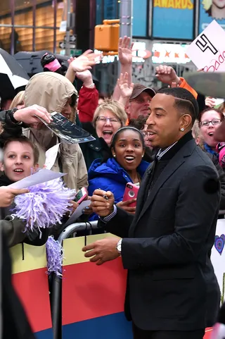 Luda Love - Ludacris signs autographs for fans at the 2015 Billboard Music Awards Finalists Live Announcement on Good Morning America at the Times Square Studio in New York City.(Photo: Larry Busacca/Getty Images for DCP)