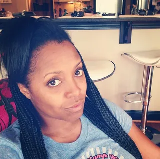 Keshia Knight Pulliam @keshiaknightpulliam - The former child star takes a break during a braiding session to take a #nomakeup #selfie.(Photo: Keshia Knight Pulliam via Instagram)