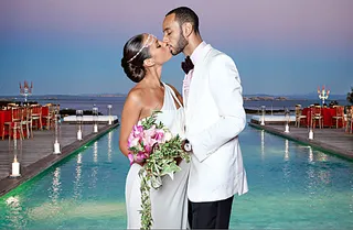 Alicia Keys - Alicia Keys bought the style of paradise to her big day. Her one-shouldered tunic-inspired dress gave Keys a special island princess beauty.  (Photo: Courtesy Alicia Keys, Swizz Beatz Official Wedding Photo)