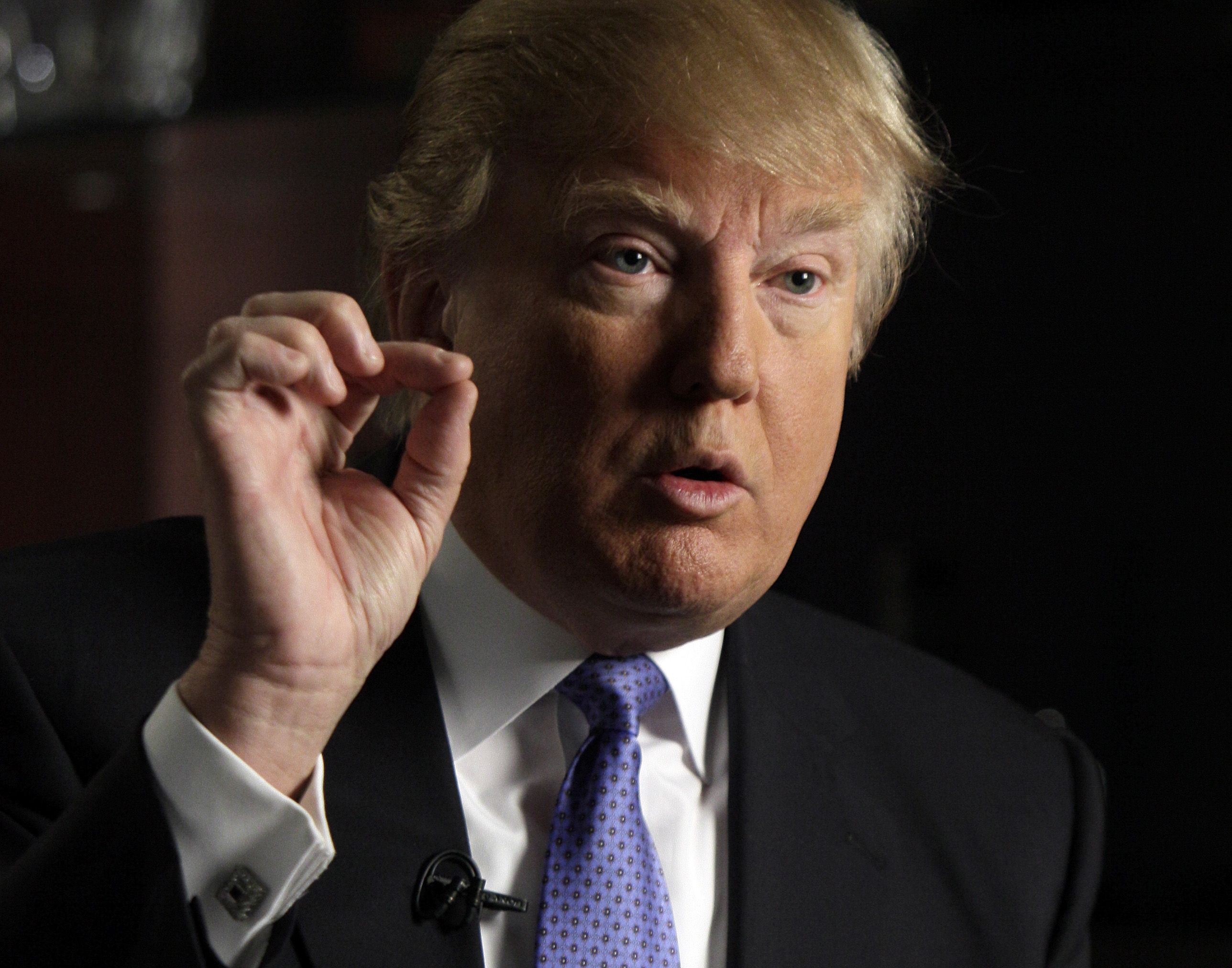 Donald Trump Nips at President Obama’s Purse Strings on Jan. 26 - @realDonaldTrump: “@BarackObama gave 1% of his income to charity from 2000 through 2004. I guess he only likes spending our money.”&nbsp;(Photo: AP Photo/Richard Drew)