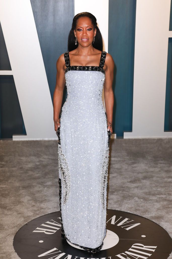 BEVERLY HILLS, CALIFORNIA - FEBRUARY 09: Regina King attends the 2020 Vanity Fair Oscar Party at Wallis Annenberg Center for the Performing Arts on February 09, 2020 in Beverly Hills, California. (Photo by Toni Anne Barson/WireImage)